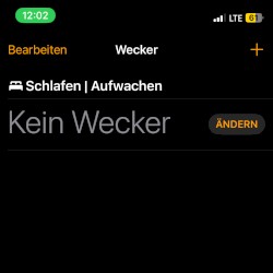 12 Uhr