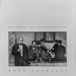 Guarda la fotografia