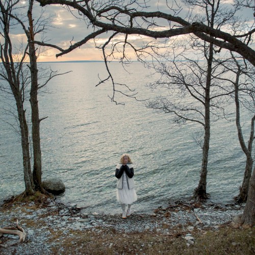 CLOSE YOUR EYES (instrumentals)