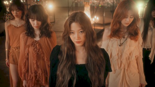 HOT (English ver.) (performance film)