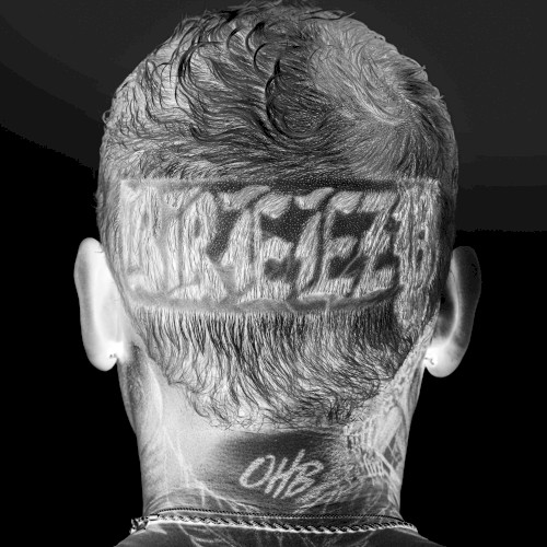 BREEZY - It's Giving Christmas