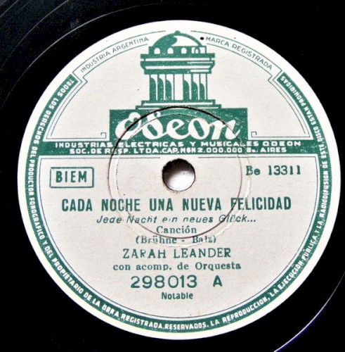 Cada noche una nueva felicidad